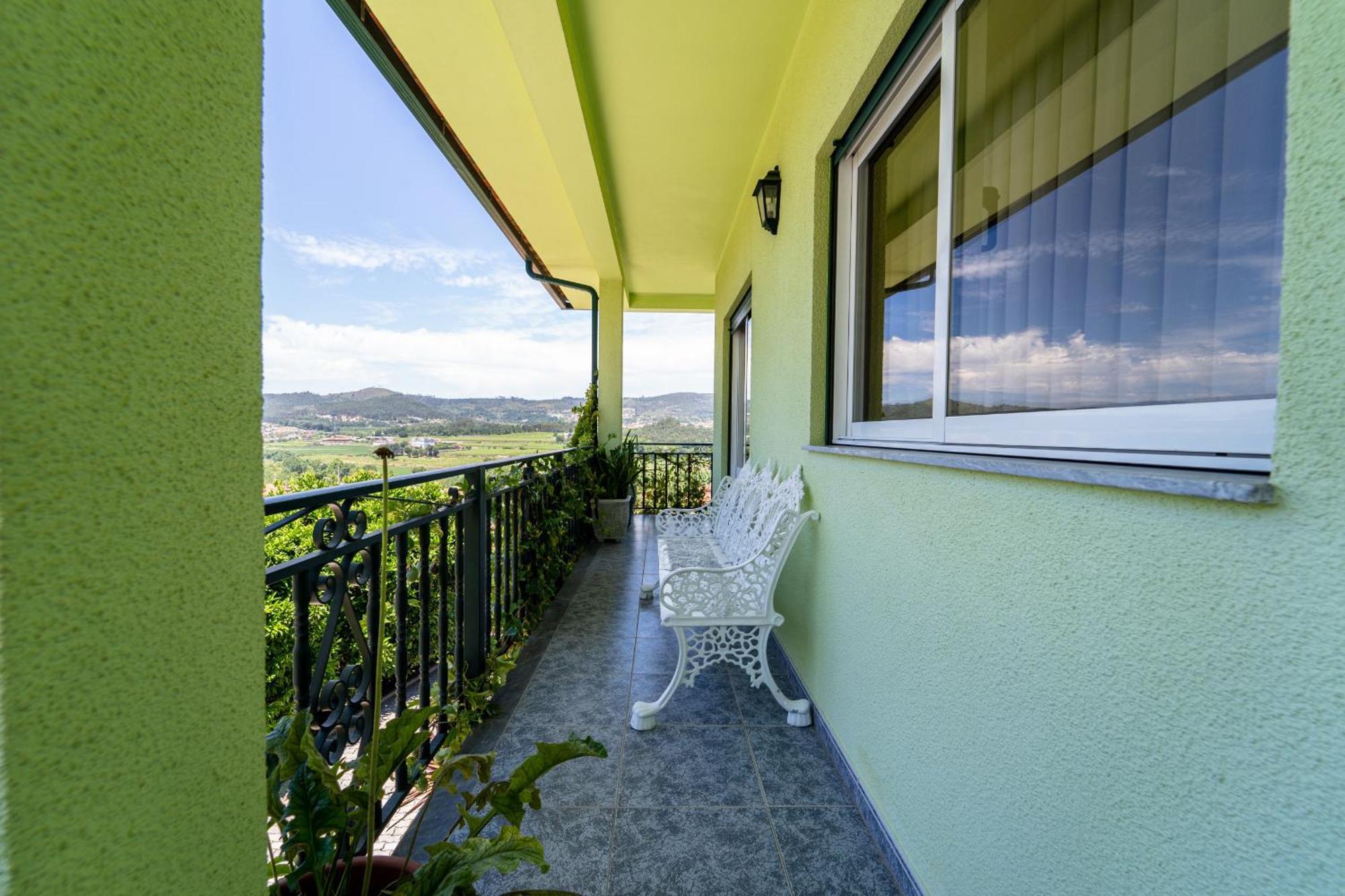 Gondomar Guimaraes - Moradia V3 Com Piscina Natural By House And People Esterno foto