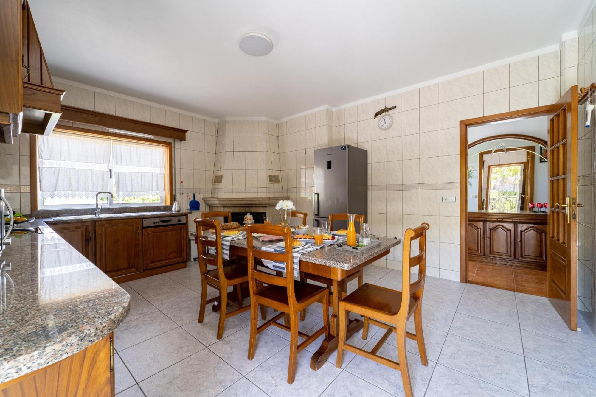 Gondomar Guimaraes - Moradia V3 Com Piscina Natural By House And People Esterno foto