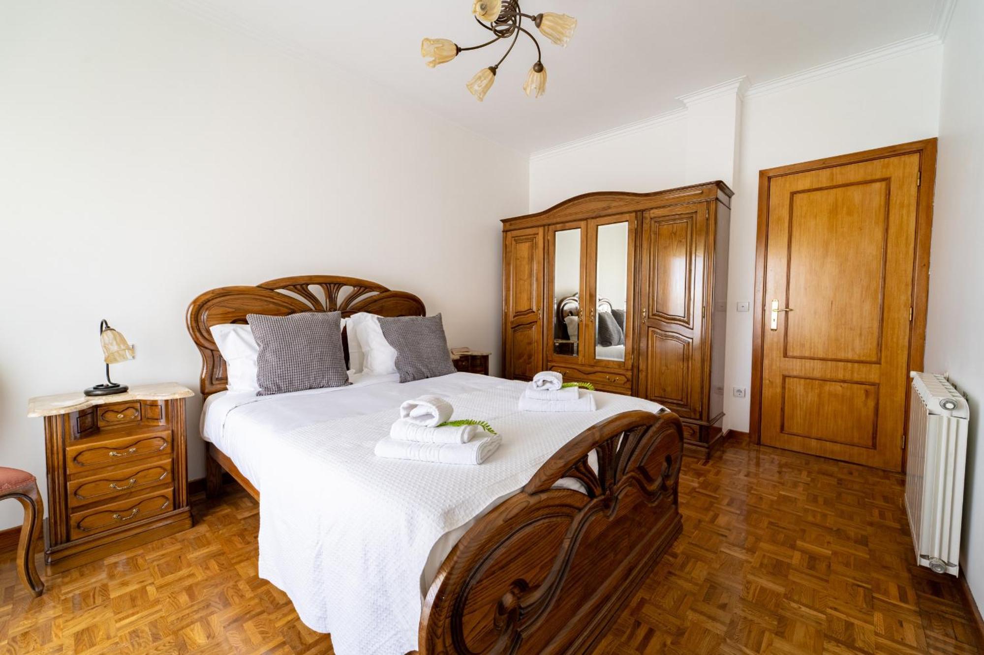 Gondomar Guimaraes - Moradia V3 Com Piscina Natural By House And People Esterno foto